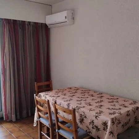 Beautiful With Sea And Mountain Views شقة كافالير سور مير
